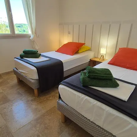 La Maison De Marius A Avec Piscine Chauffee